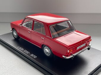 Model auta Lada 1200, Hachette 1:24 - 4