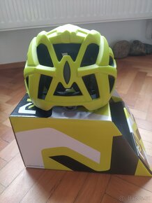 Helma na kolo, nová přilba vel. L 58-61 cm - 4