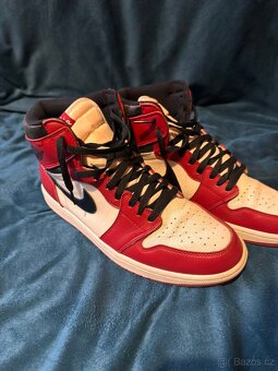 Nike Air Jordan 1 Retro High OG "Chicago" - 4
