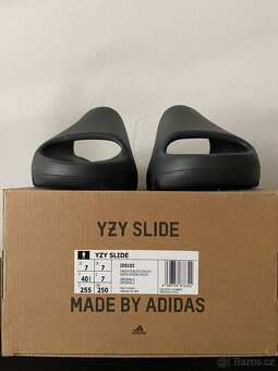 Yeezy Slide Dark Onyx - 4