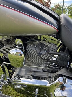 Harley-Davidson FXDC Dyna Super Glide Custom 2009 - 4
