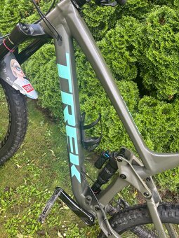 Prodám horské kolo Trek Remedy 8 - velikost M/L - 4