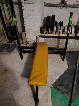 Bench, kladka a dřepovací klec za odvoz - 4
