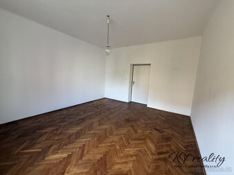 Prodej bytu 2+1 s balkonem, CP 81 m2, Vsetín, ul. Na Kamenc - 4