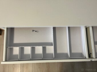 Psací stůl s LED páskem - 4