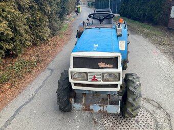 TRAKTOR MITSUBISHI 4x4 - 4