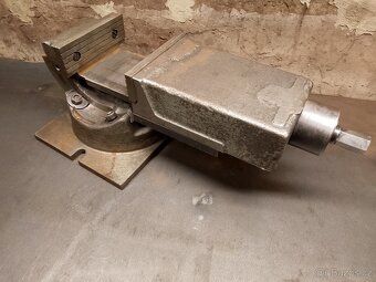 Sverak strojni otocny sklopny 160mm - 4