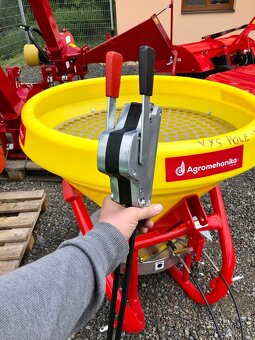 Komunální rozmetadlo posypu 400 litrů - 4