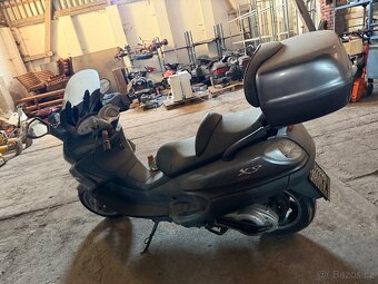 Skutr Piagio c9 500 2005 - 4