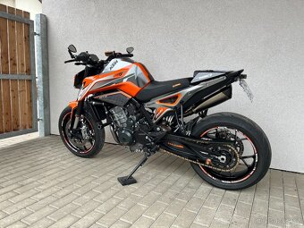 KTM Duke 790 - 4
