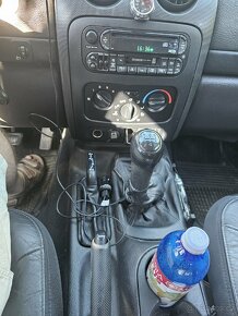 Jeep Cherokee Kj 2,5CRD - 4