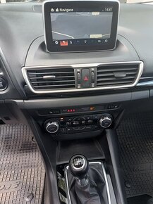 Mazda 3 HB 2,0i Skyactiv 88kW / 2016 /Výbava-TAKUMI - 4