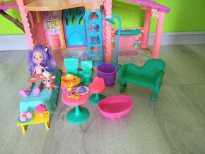 Jelení dům Enchatnimals včetně panenky a zvířátka - 4