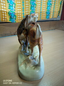 Prodám porcelánovou psi Royal Dux. - 4