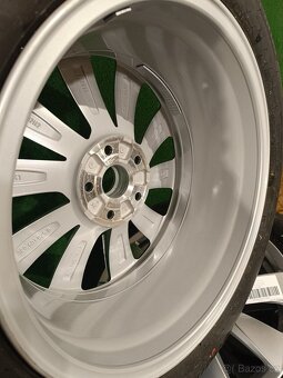 NOVE letni alu 5x112 215/55/17 Superb - 4