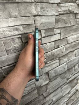 iPhone 16 - 4