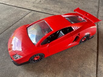 Revell plastikový model sportovního auta 1:24 - 4