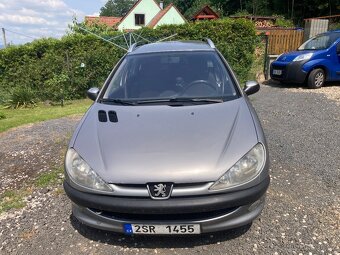 Peugeot 206SW - 4