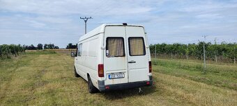Volkswagen LT 35 2.5 TDI (66 kW), 6 míst - 4