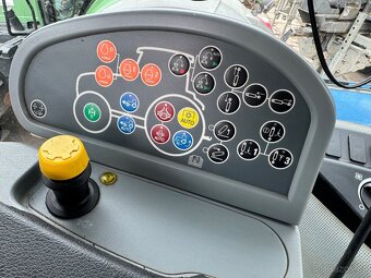 New holland T8 - 4
