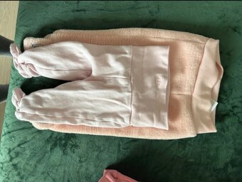 Prodam obleceni po 2 holcickach - 4