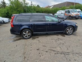 VOLVO V70 2.0D 100kw  rok 2008 - 4