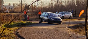 Prodám závodní Peugeot 307 1.6 80kw - 4