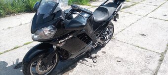 Kawasaki gtr 1400 - 4