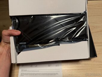 ASUS HYPER M.2 X16 GEN5 CARD - 4