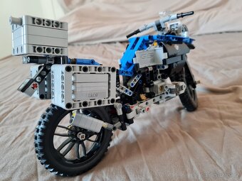 Lego Technic 42063 - BMW R 1200 GS - 4