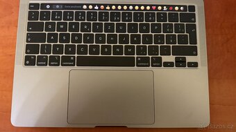 Apple MacBook Pro 13” (2022) M2 / 16GB / 2TB SSD – top stav - 4