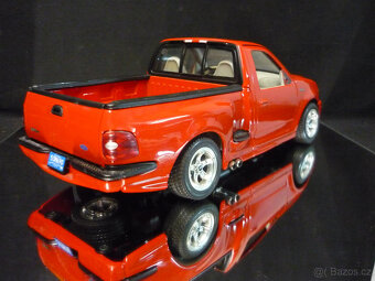 Ford F150 SVT Lightning Bburago 1/18 - 1/21 - 4