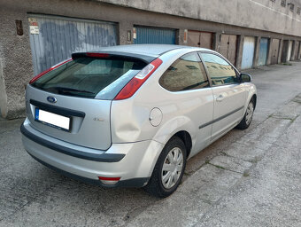 Ford Focus II 1.6 TDCi, 80 kW, hatchback, třídveřový - 4