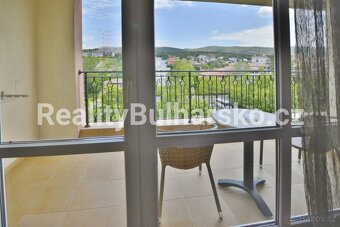 velmi prostorné a plně zařízené studio (1+kk, 50 m²) s balko - 4