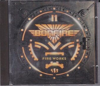 CD METAL - TWISTED SISTER, HELLOWEEN, RUNNING WILD a další - 4