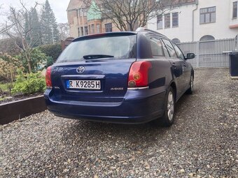 Toyota Avensis kombi - 4