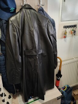 Dámský koženkový kabát vel.40 - 4