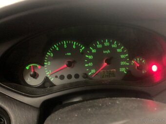 Ford focus 1.6 - 4