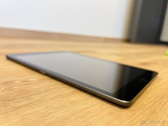 Apple IPad 9. generace Wi-fi 64 gb - 4