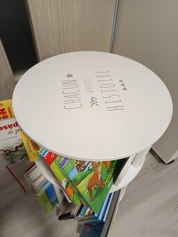 Dětská dřevěná otočná knihovna. - 4