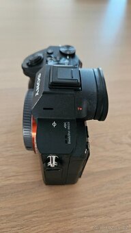 Bezzrcadlovka Sony A7 III - 4