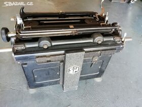 Starožitný psací stroj Ideal Naumann - 4
