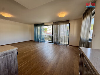 Pronájem bytu 4+kk, 112 m², Praha, ul. Pod dvorem - 4