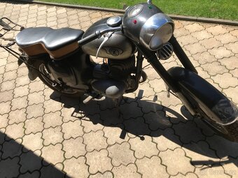 ČZ 250 - 4