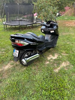 Suzuki Burgman 400 - 4