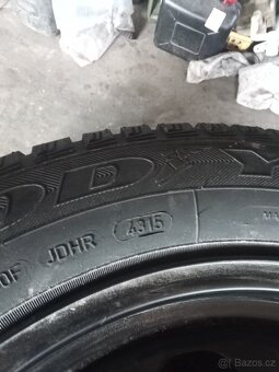 Zimní kusové pneu GOOD YEAR 205 55 16 - vzorek 8,3mm - 4