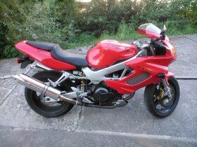 Honda VTR 1000 firestorm - 4