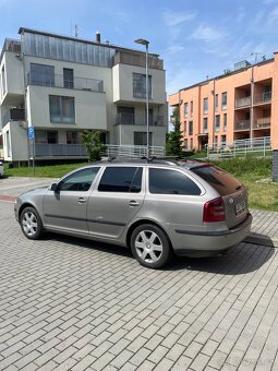 🚗 Škoda Octavia II (1Z5) 2.0 TDI (BMM) DSG – Elegance - 4