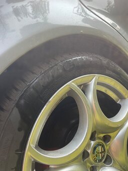 Prodám alu kola Alfa Romeo R18 235/45 5x110 - 4