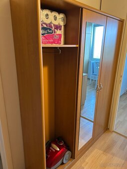 Předsíňovou skříň délka 158 cm - 4